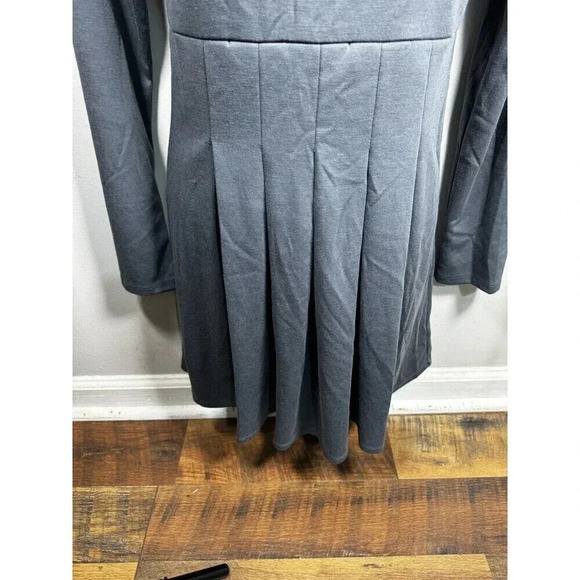 Altar’d State Size M Mini Fit Flare Dress Long Sleeve CUTOUT BACK Light Gray - Picture 3 of 11